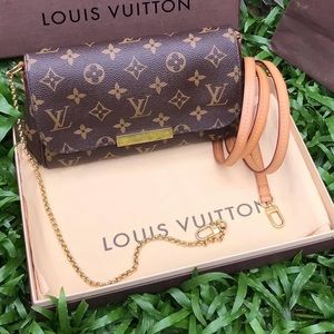 🔥FAVORITE PM🔥 Authentic Louis Vuitton Pochette Favorite Monogram PM Crossbody
